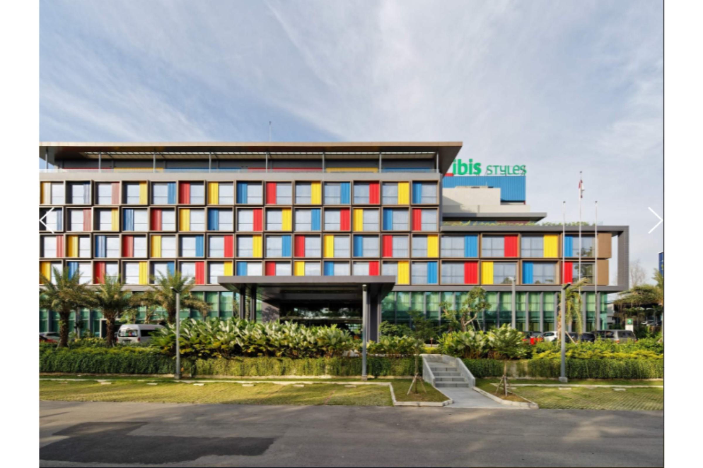 Готель Ibis Styles Batam Наґойя Екстер'єр фото
