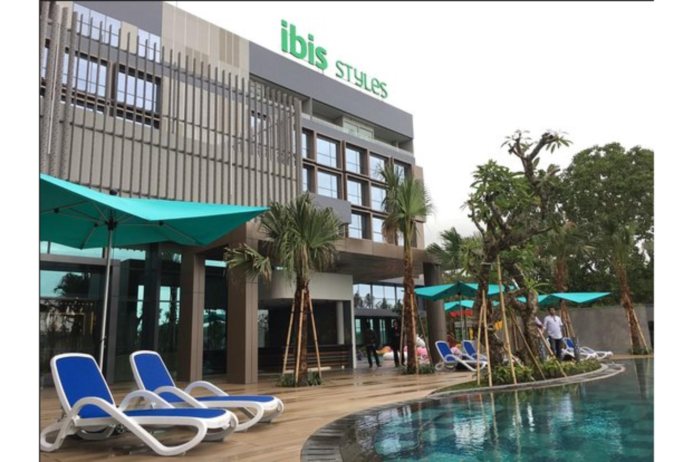 Готель Ibis Styles Batam Наґойя Екстер'єр фото