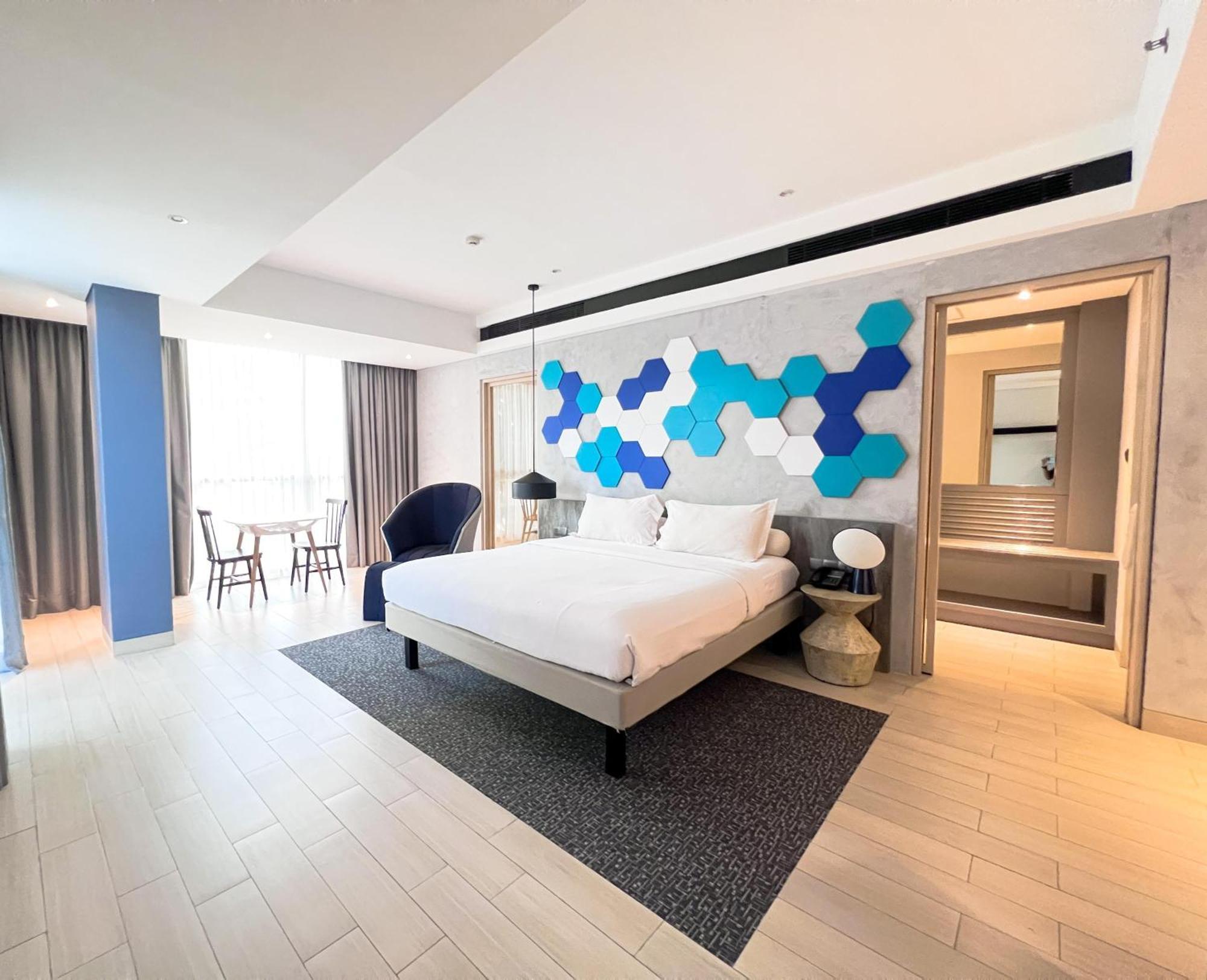 Готель Ibis Styles Batam Наґойя Екстер'єр фото